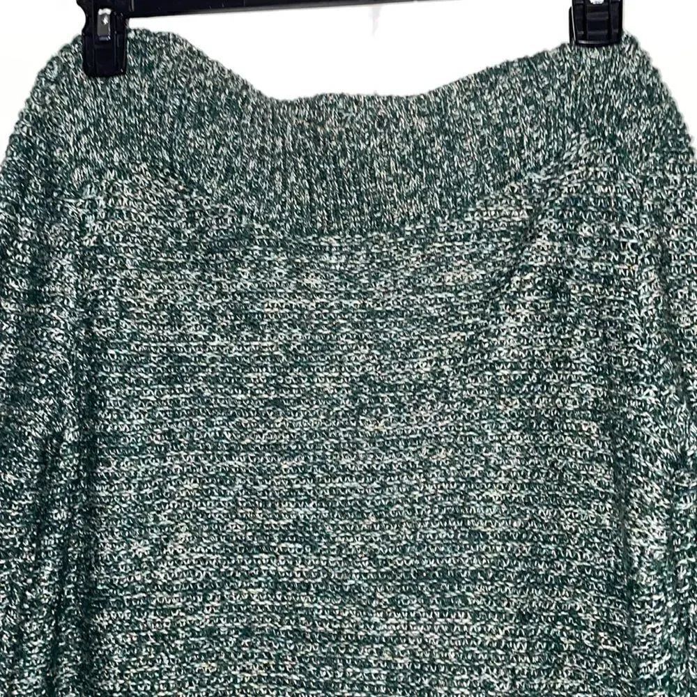 Croft&Barrow sweater  - Picture 2 of 6